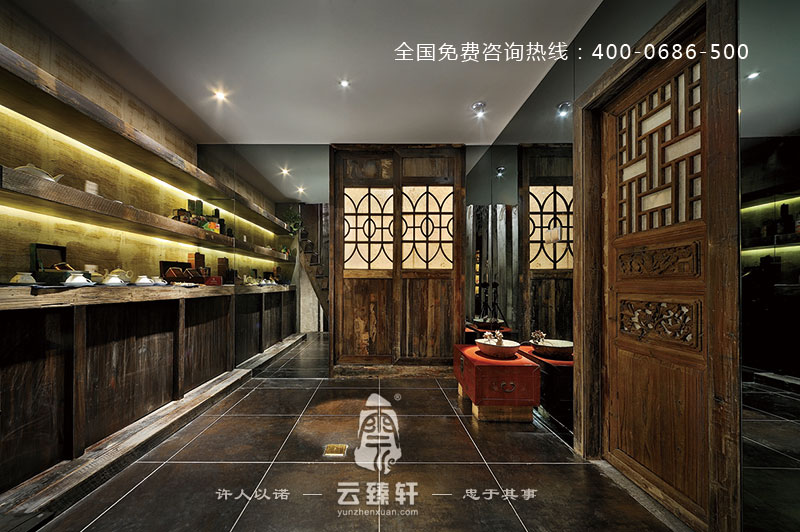 茶樓會(huì)所的整個(gè)裝修設(shè)計(jì)都以古樸陳舊為主