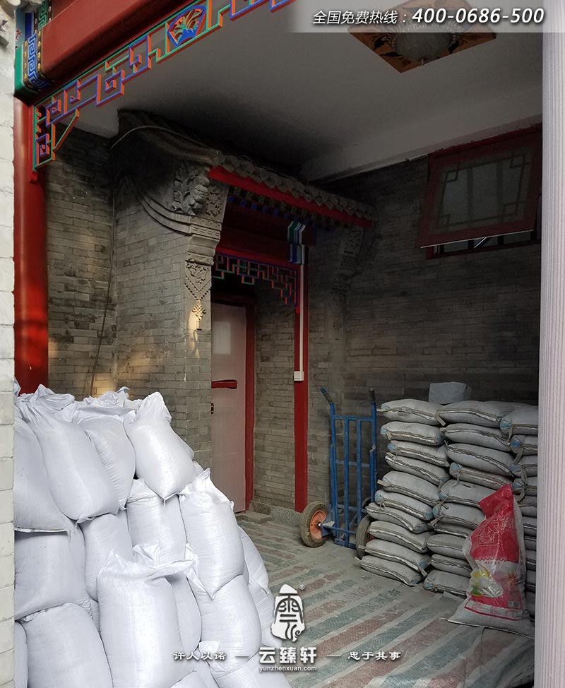 四合院的院底，門前的展示