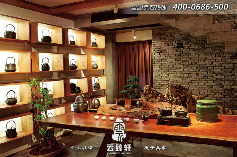 茶樓前臺(tái)木桌椅擺放